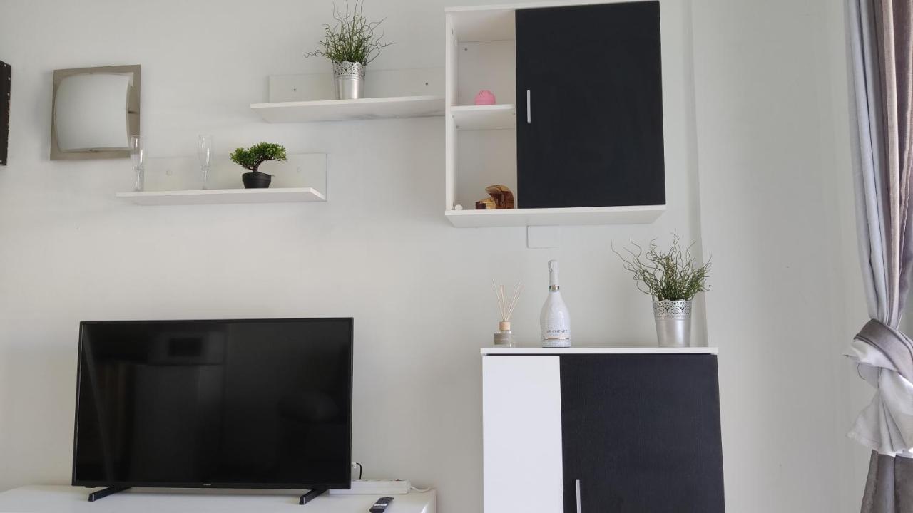 Paseo De Gracia - Lovely Studio By The Sea! لوس كريستيانوس المظهر الخارجي الصورة