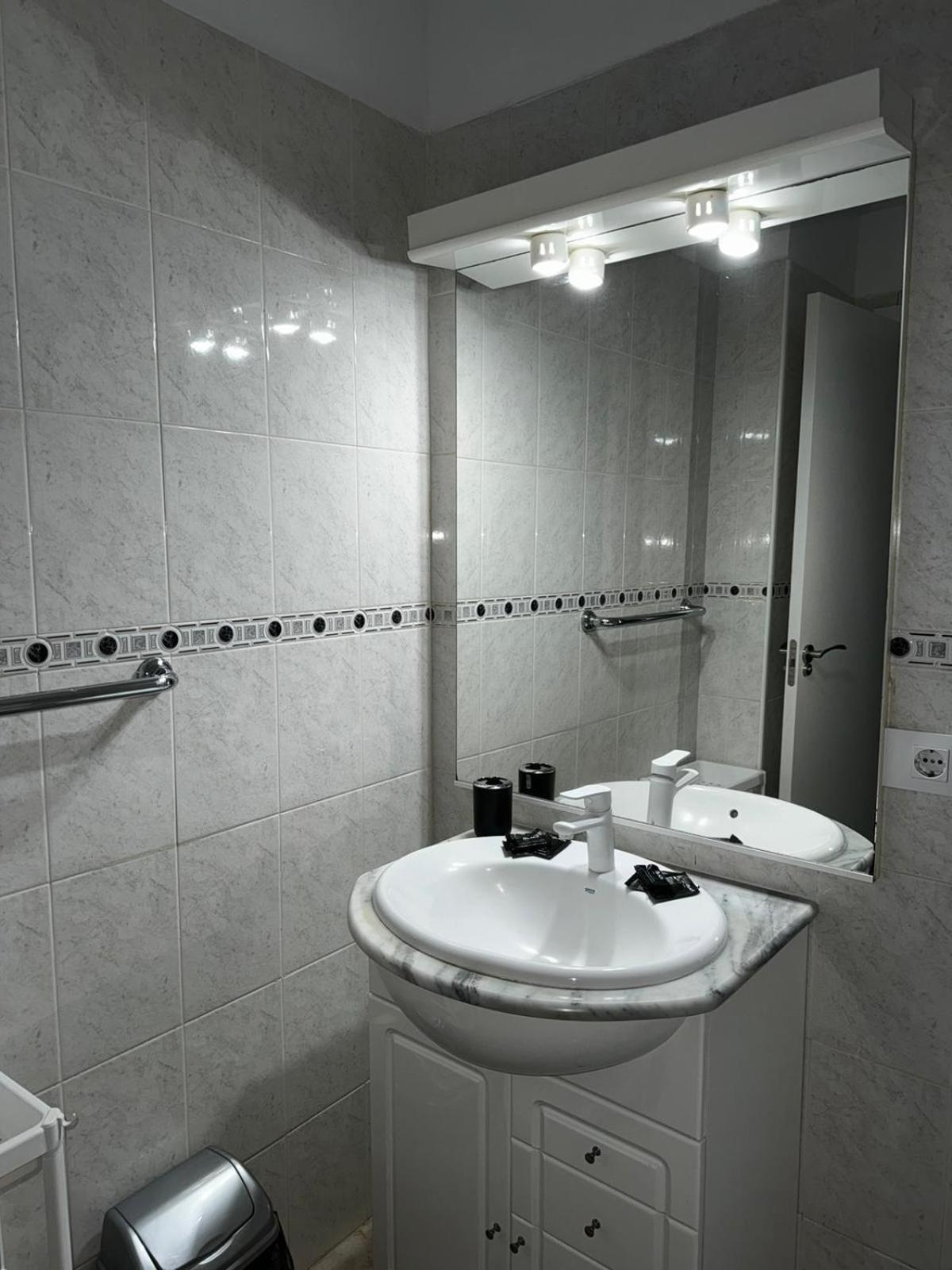 Paseo De Gracia - Lovely Studio By The Sea! لوس كريستيانوس المظهر الخارجي الصورة
