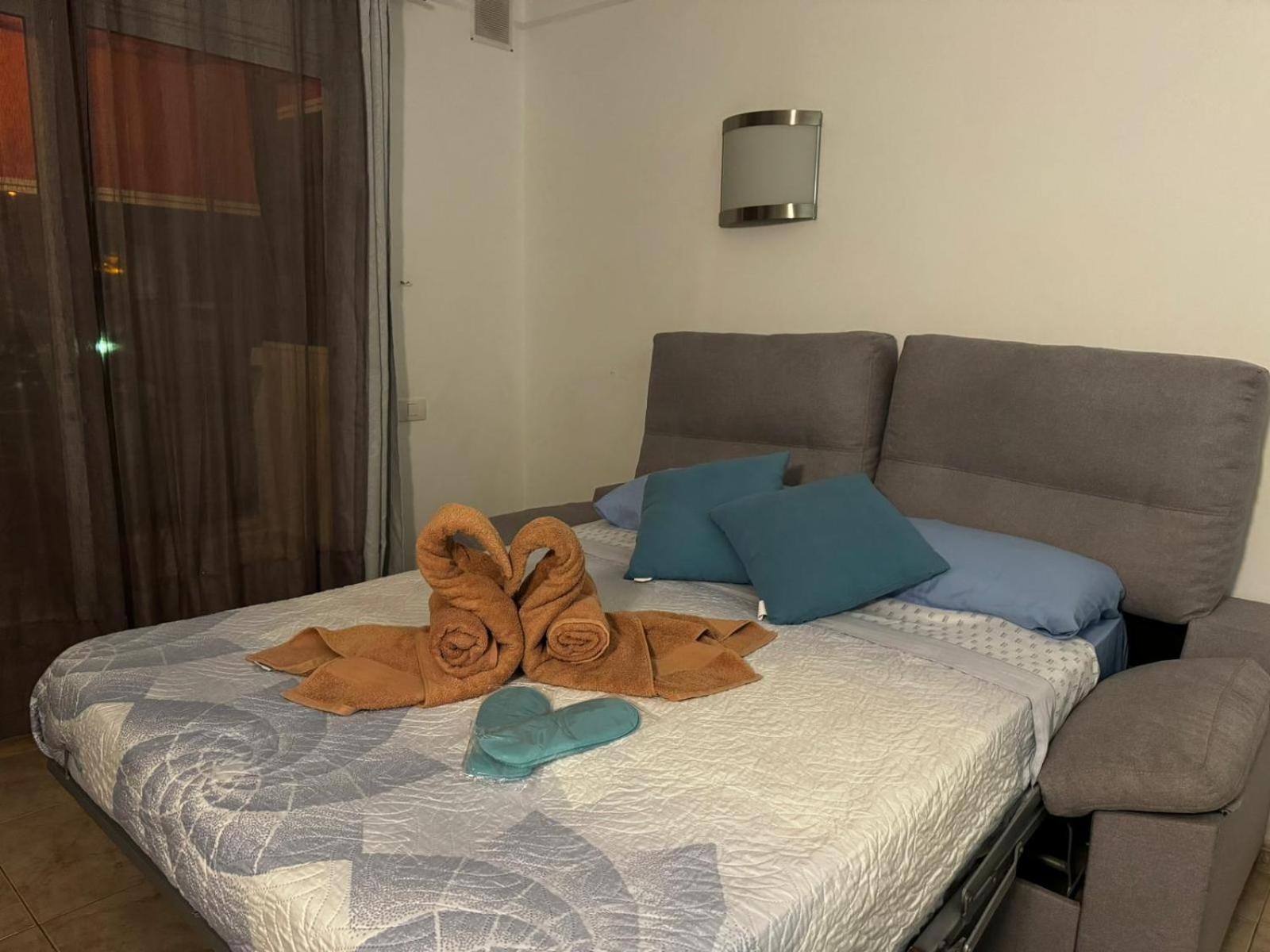 Paseo De Gracia - Lovely Studio By The Sea! لوس كريستيانوس المظهر الخارجي الصورة